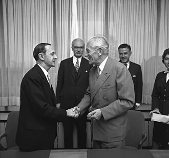 Alan Watt (diplomat)